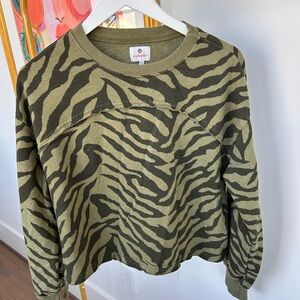 Zebra Femme Sweatshirt SUNDRY Size: XS
